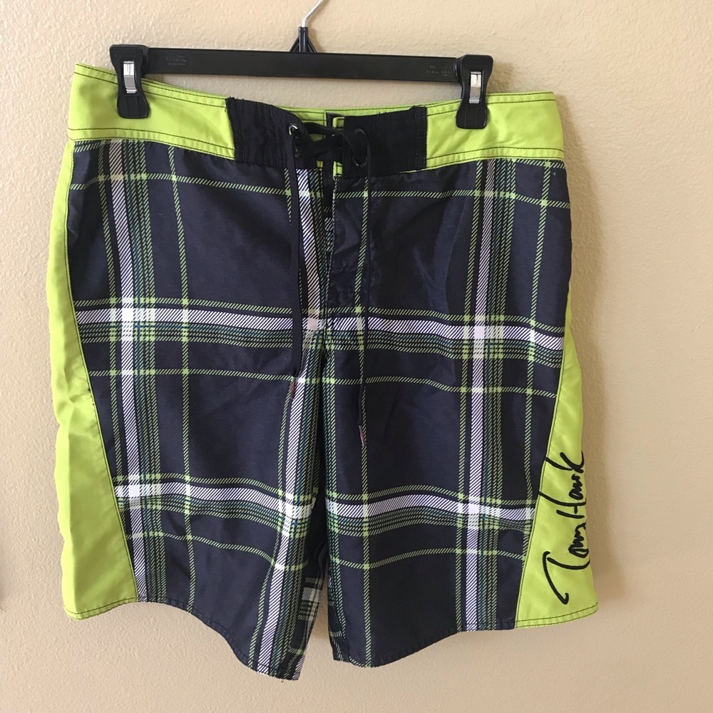 Tony Hawk men’s 30 plaid board swim shorts NWOT